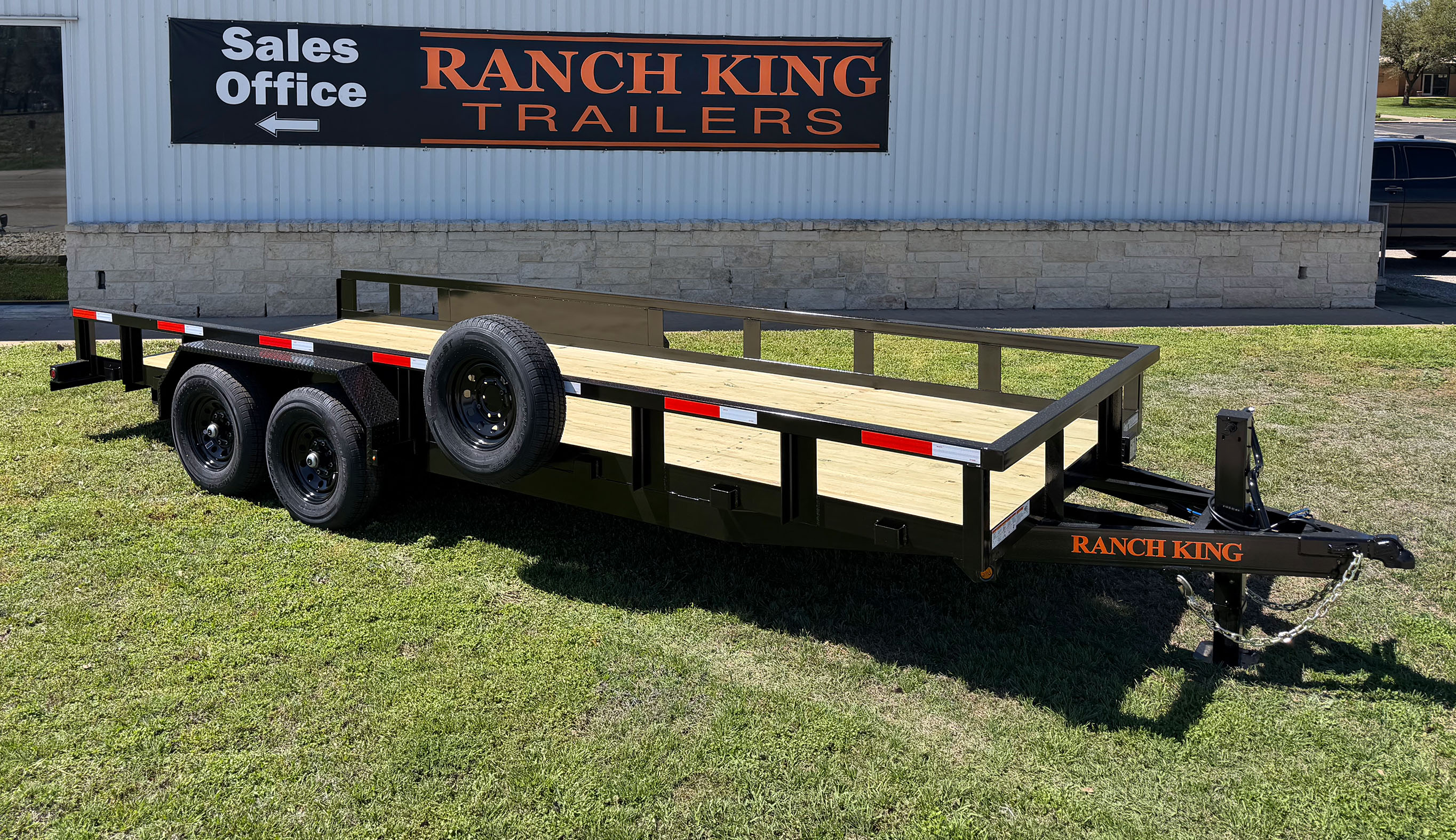 TANDEM AXLE UTILITY TRAILER